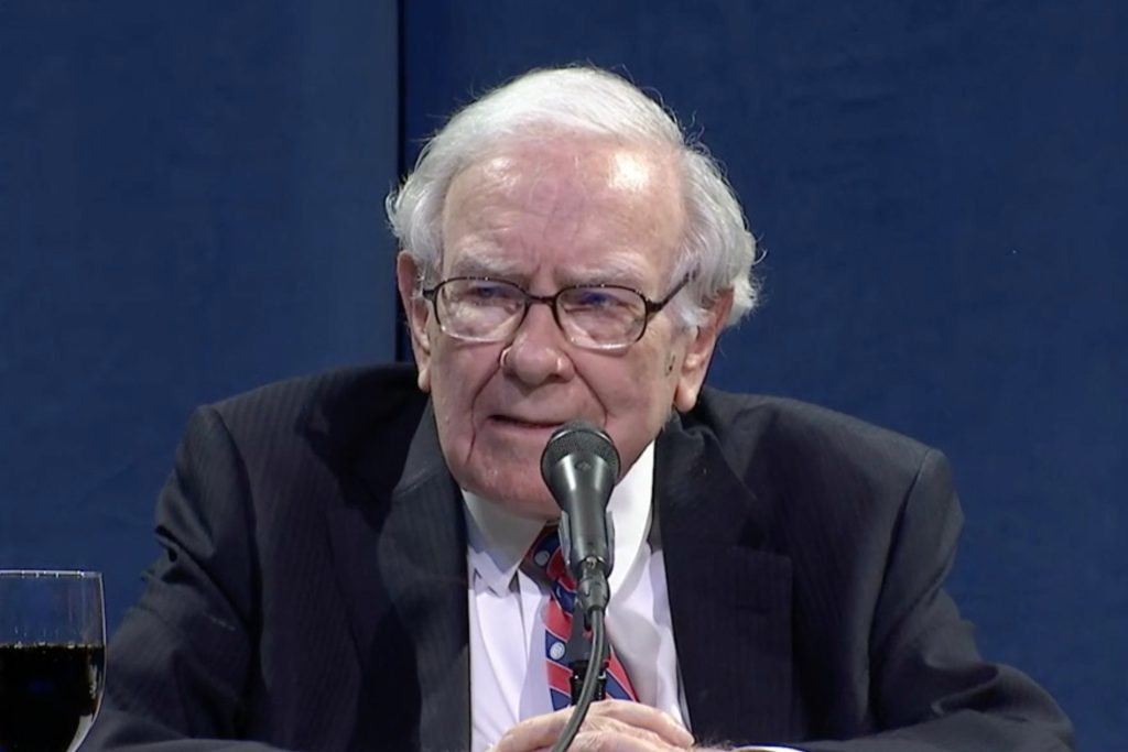 وارن بافت چگونه به موفقیت رسید؟