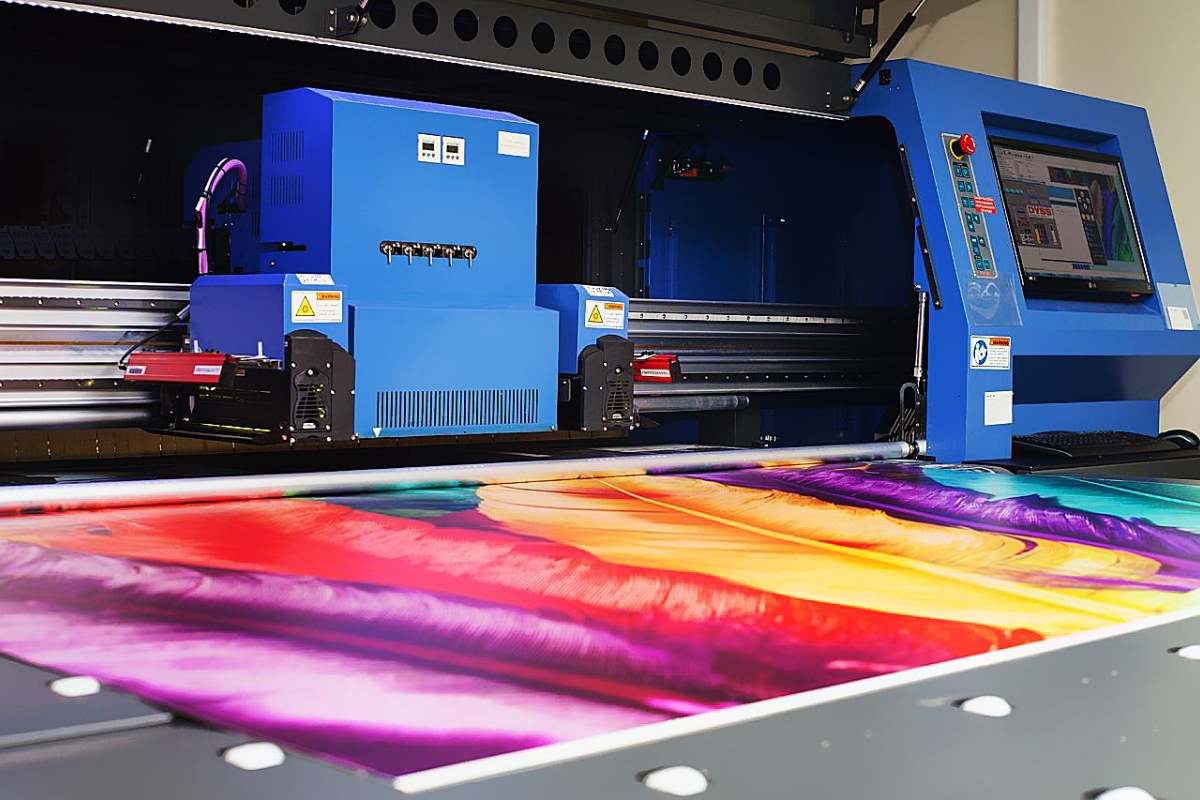 چاپ مستقیم پلی کربنات در مقایسه با روش های سنتی چاپ: چرا باید تغییر دهید؟